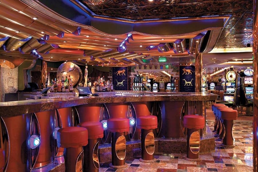 Bar-Centuries-Promenade