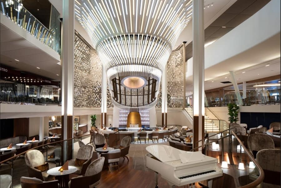 Grand Plaza
