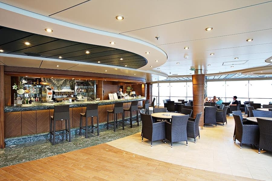 Bar L´Equaotore Pool