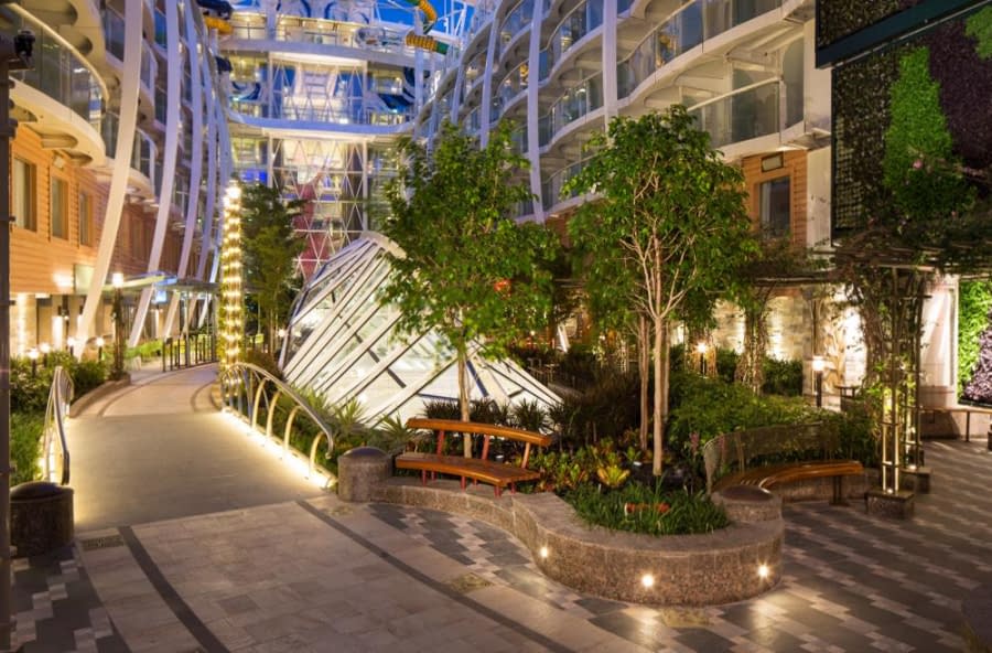 Wonder of the Seas 2021 - 2022 Royal Caribbean. Fotos, actividades y gastronomía | Aquotic